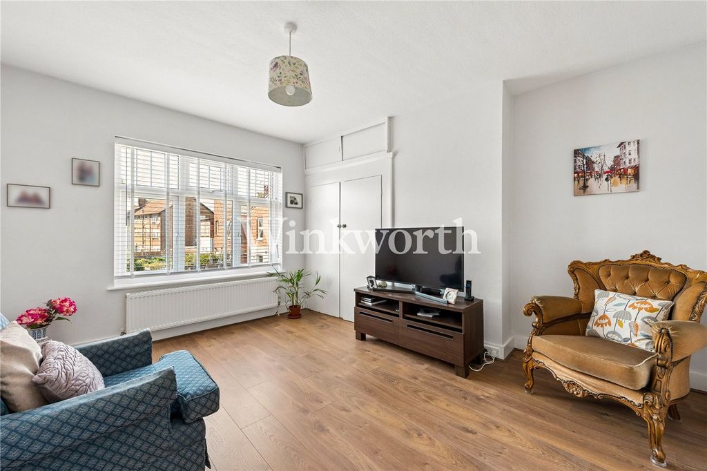Property photo 3 of 13 Picture No. 02