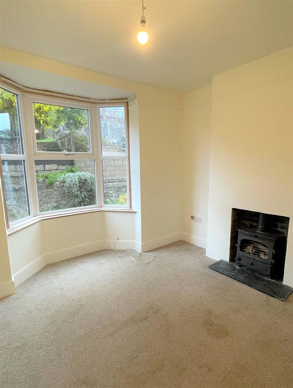 Property photo 2 of 10 Living Room