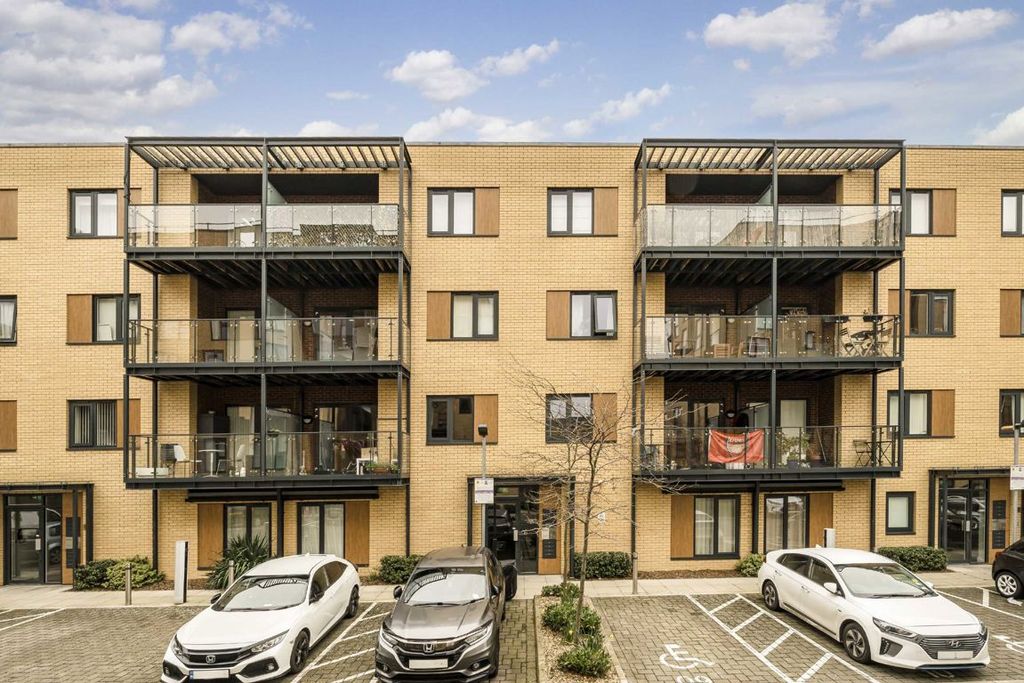 Property photo 1 of 6