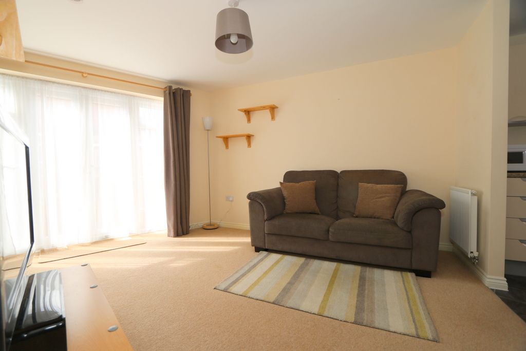 Property photo 3 of 9