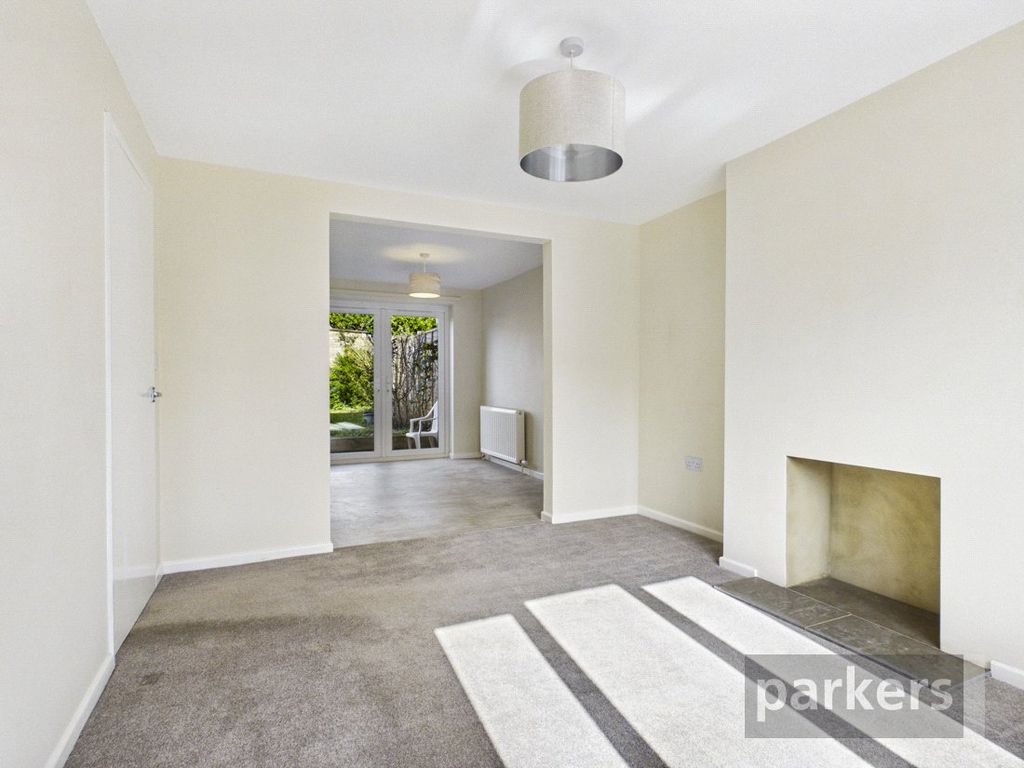 Property photo 3 of 20 Living Room