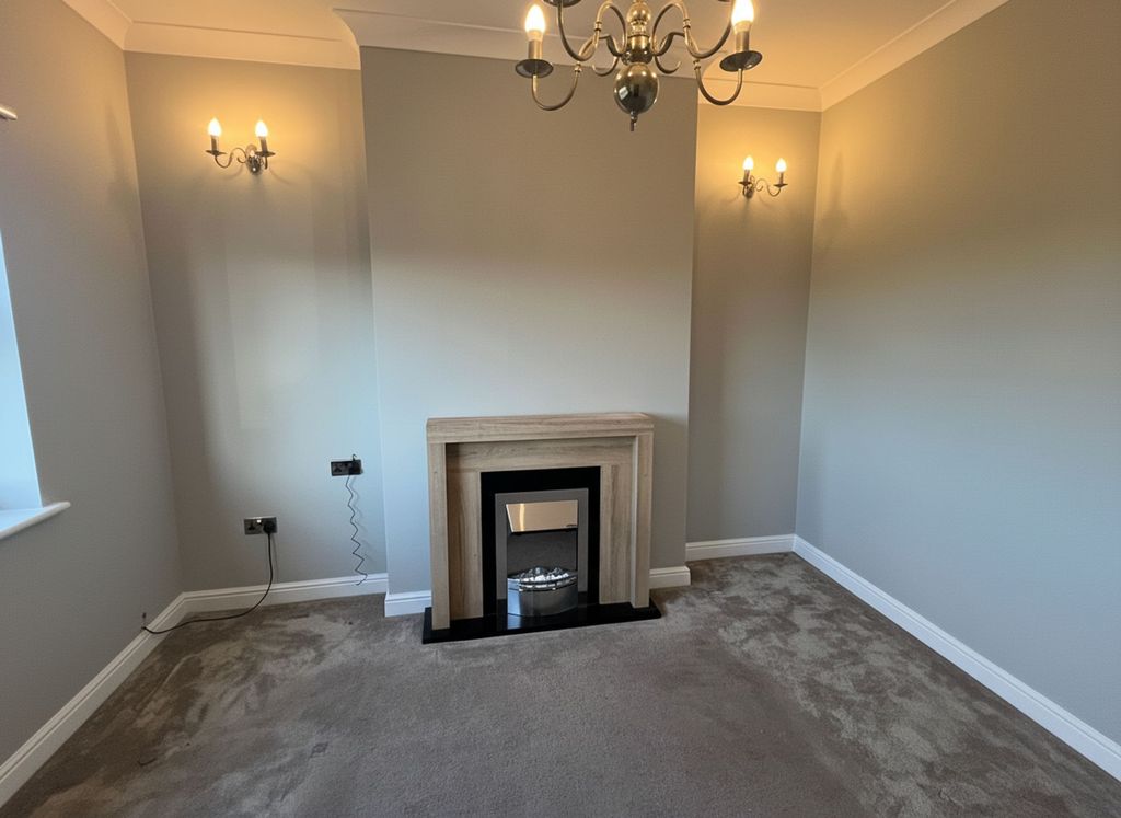 Property photo 2 of 11 Lounge