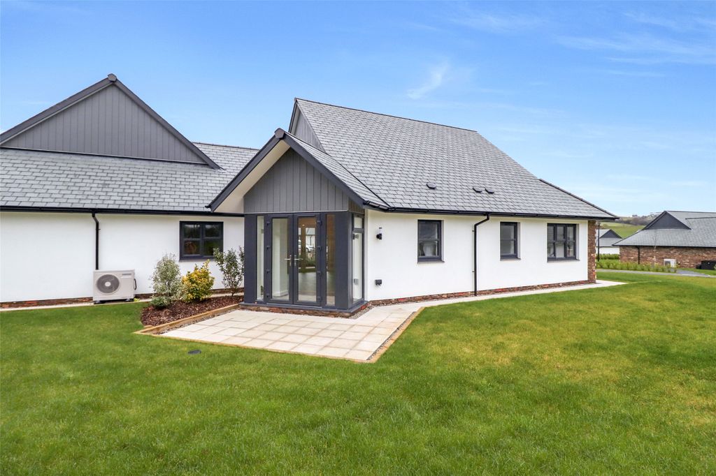 Property photo 1 of 16 Picture No. 22