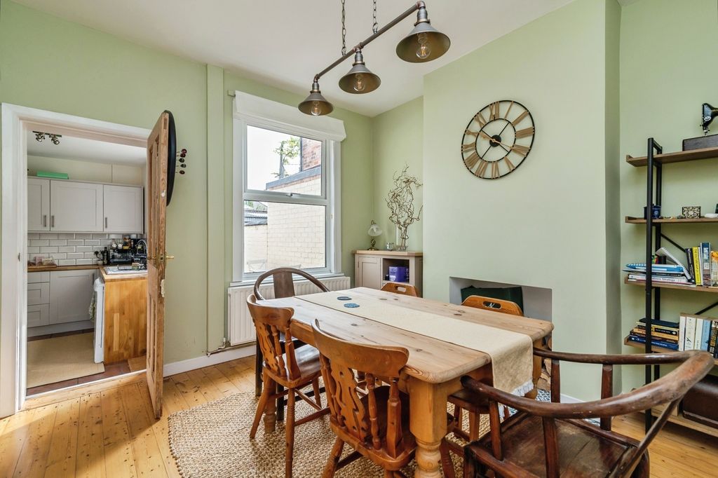 Property photo 3 of 23 Pbox-Img.Jpg