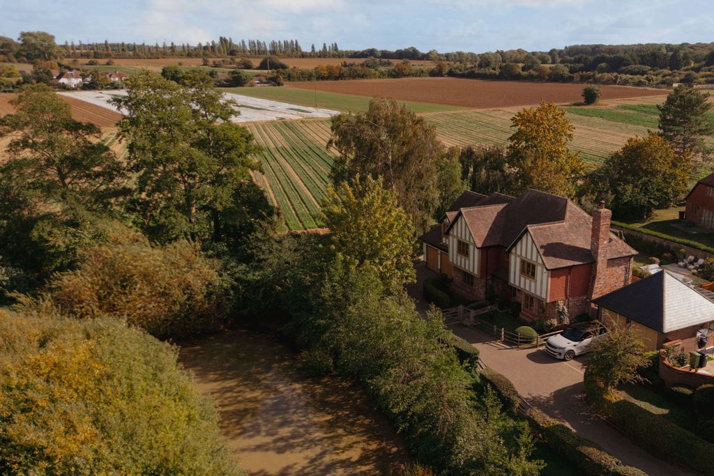 Property photo 1 of 34