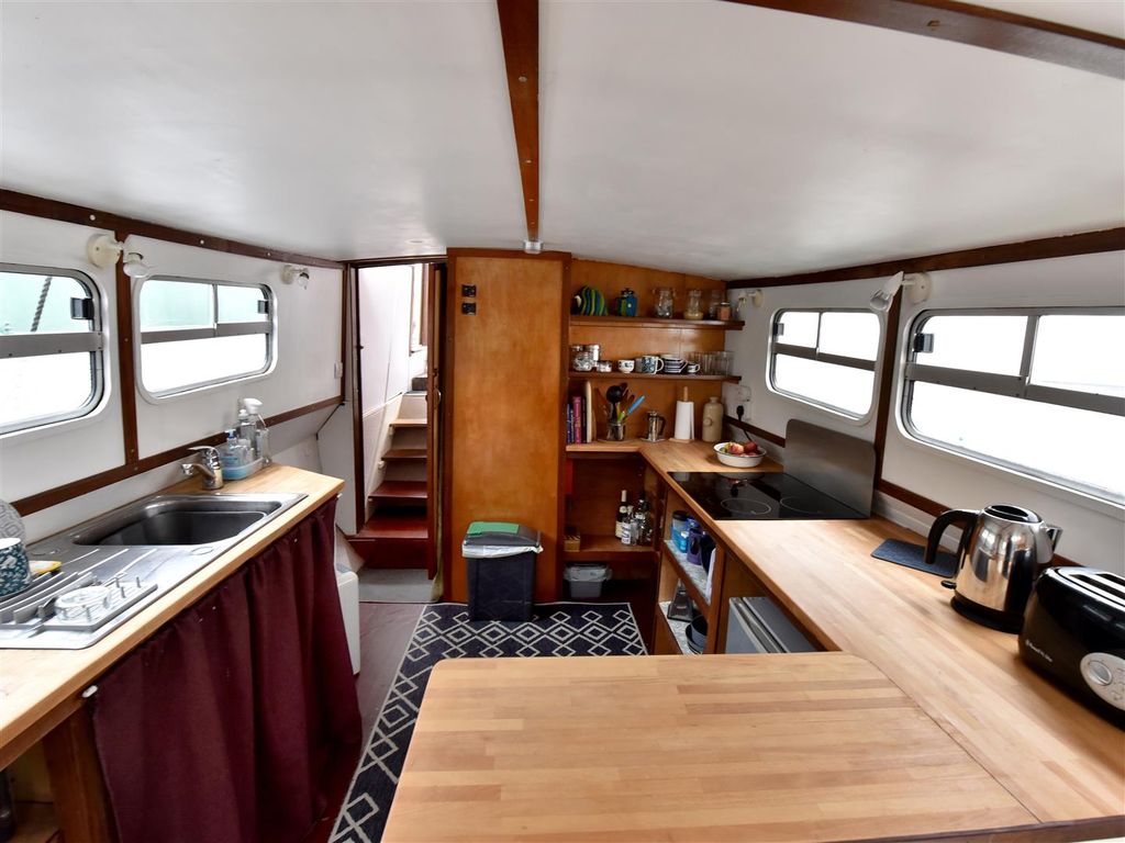 Property photo 2 of 5 Argie - 28.Jpg