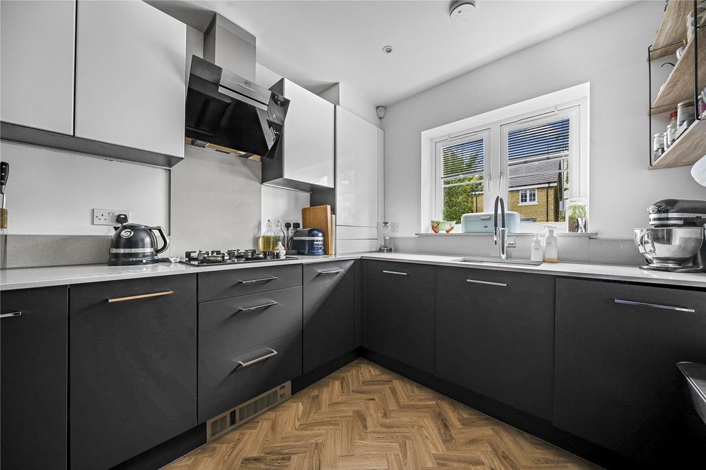 Property photo 2 of 22 Picture No. 09