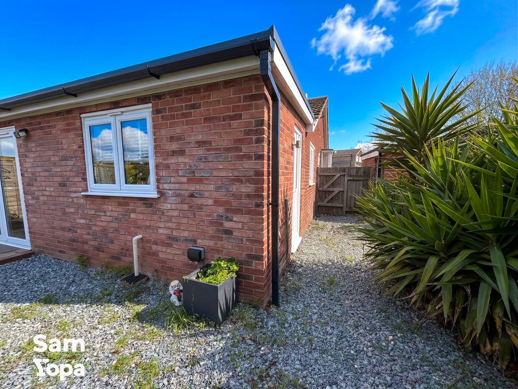 Property photo 3 of 15 Img_4431