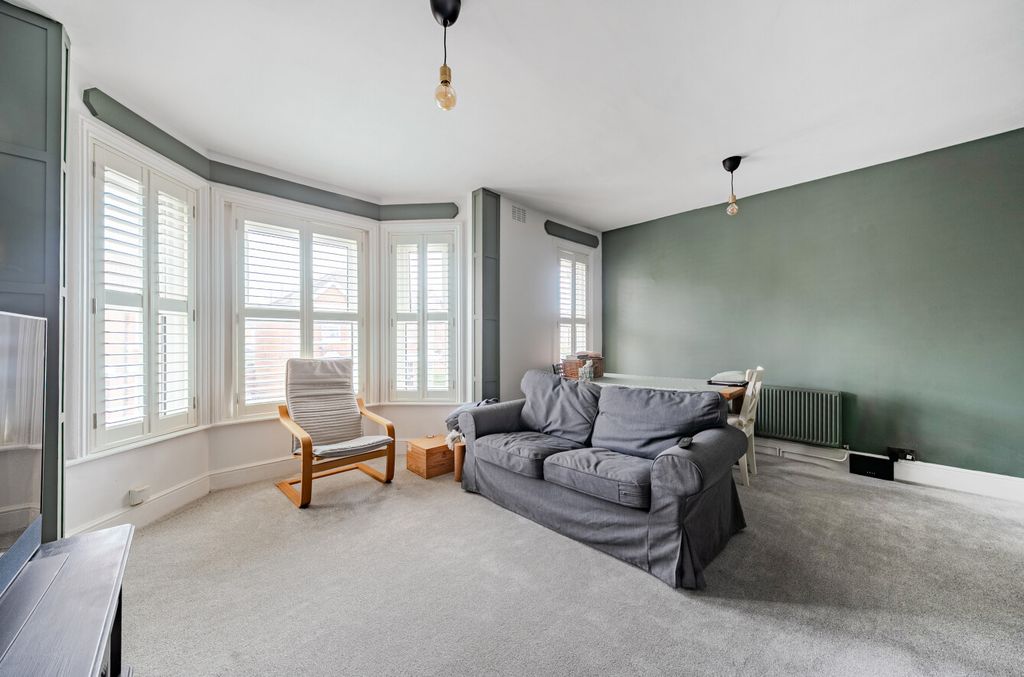 Property photo 3 of 14 1429484-19-69B957...