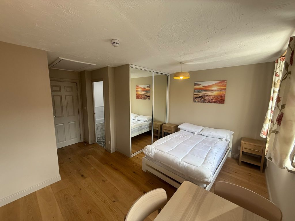 Property photo 1 of 4 Brand New Self-Contained Flats | All Bills Included | Couples Welcome