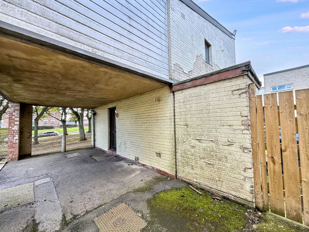 Property photo 2 of 2