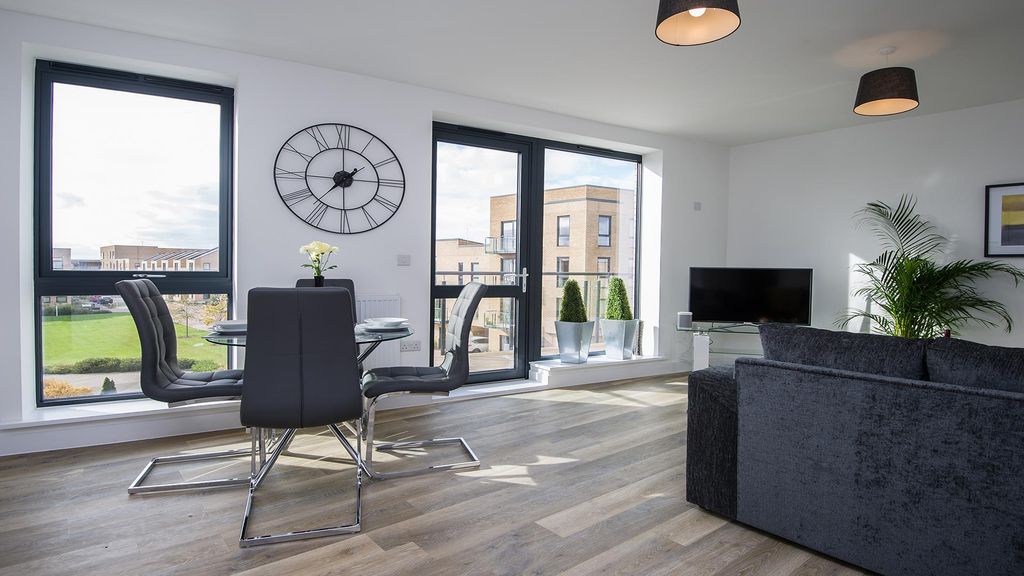 Property photo 3 of 10 Tailored Stays De Havilland House Reception Area S