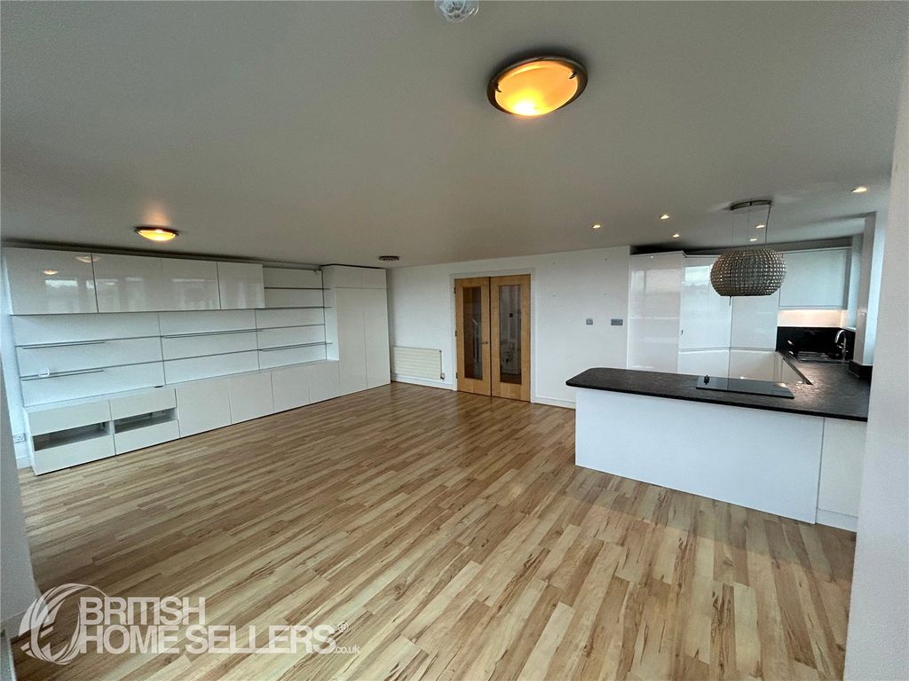 Property photo 1 of 8 Picture No. 11