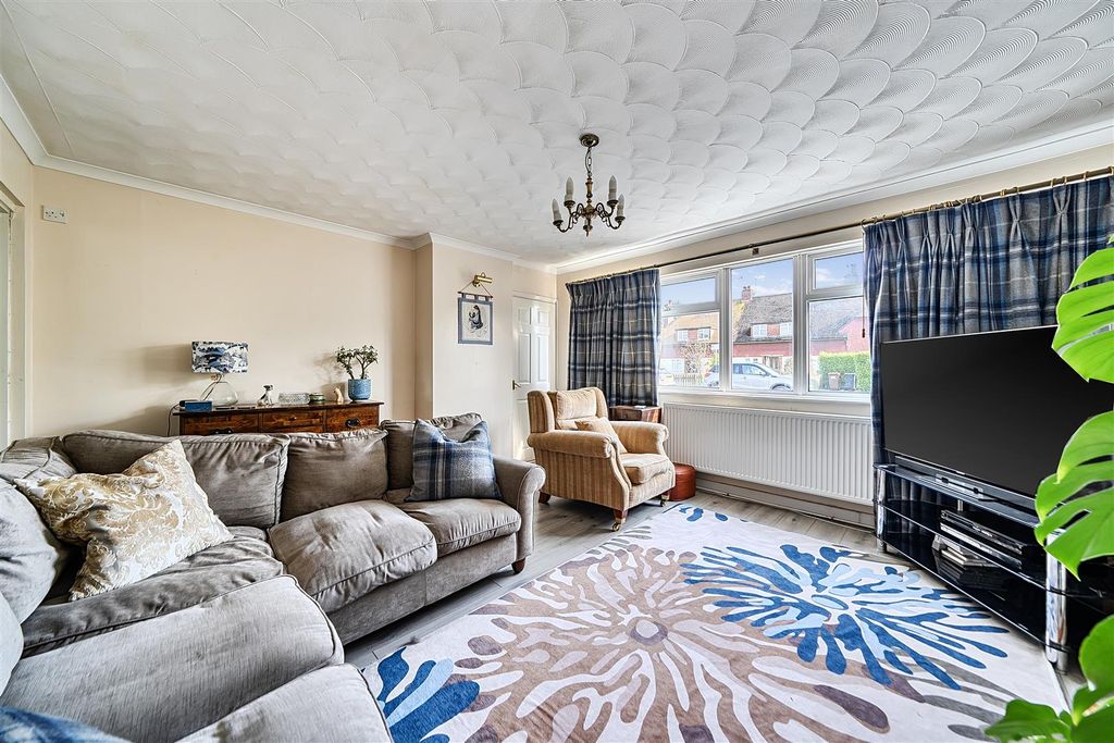 Property photo 2 of 26 1431780-13-69c170d5Db108.Jpg