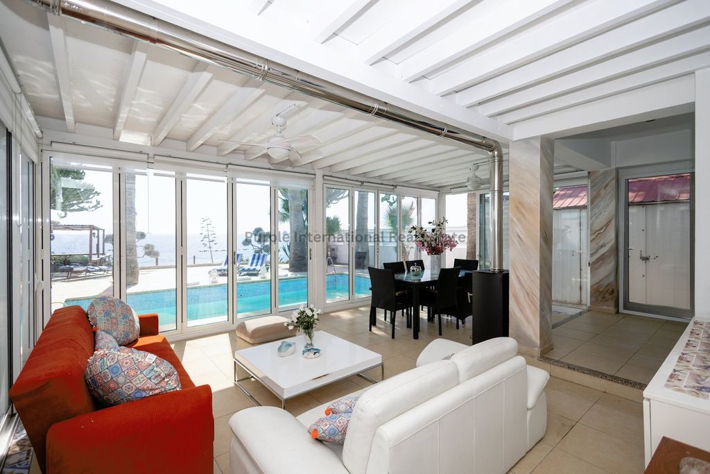 Property photo 2 of 34