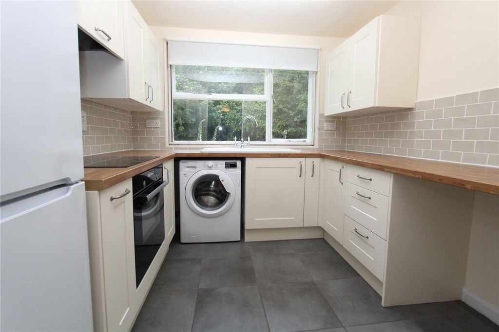 Property photo 3 of 10 Picture No. 13