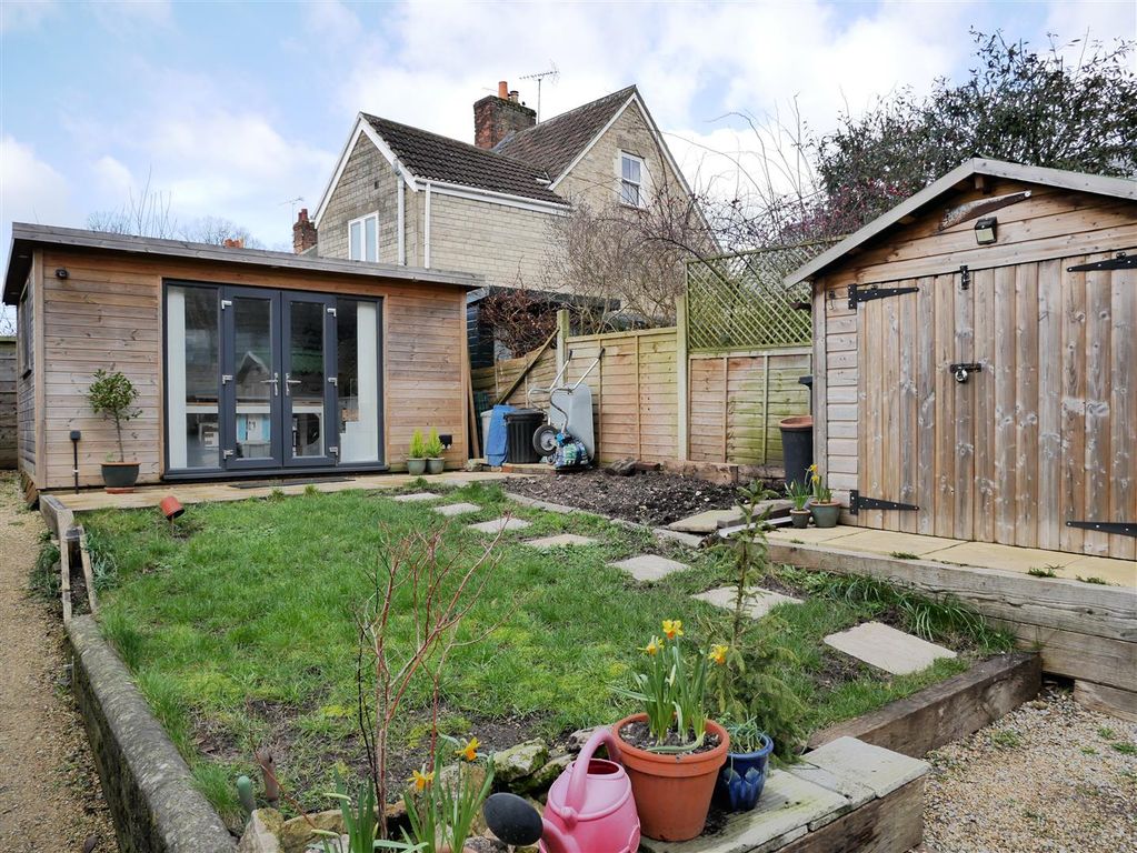 Property photo 2 of 26 Garden