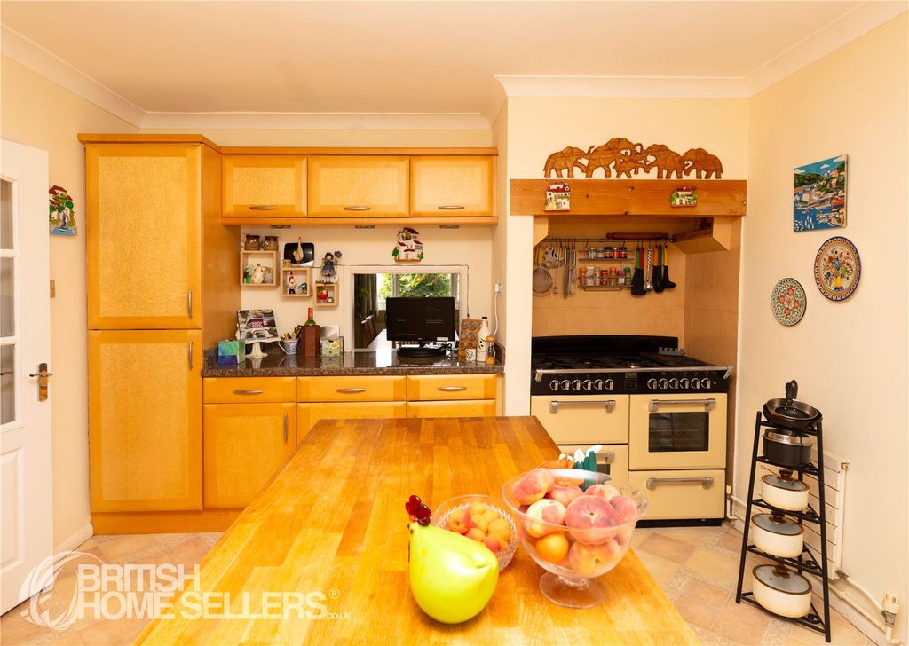 Property photo 3 of 17 Picture No. 11