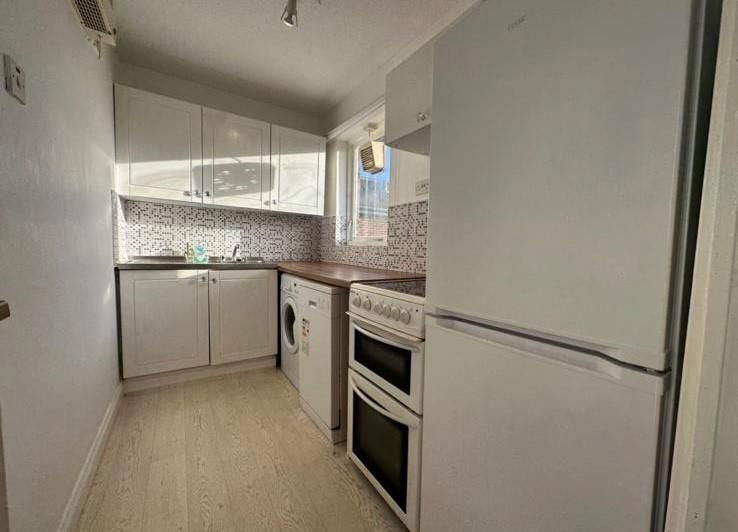 Property photo 1 of 5 Kitchen