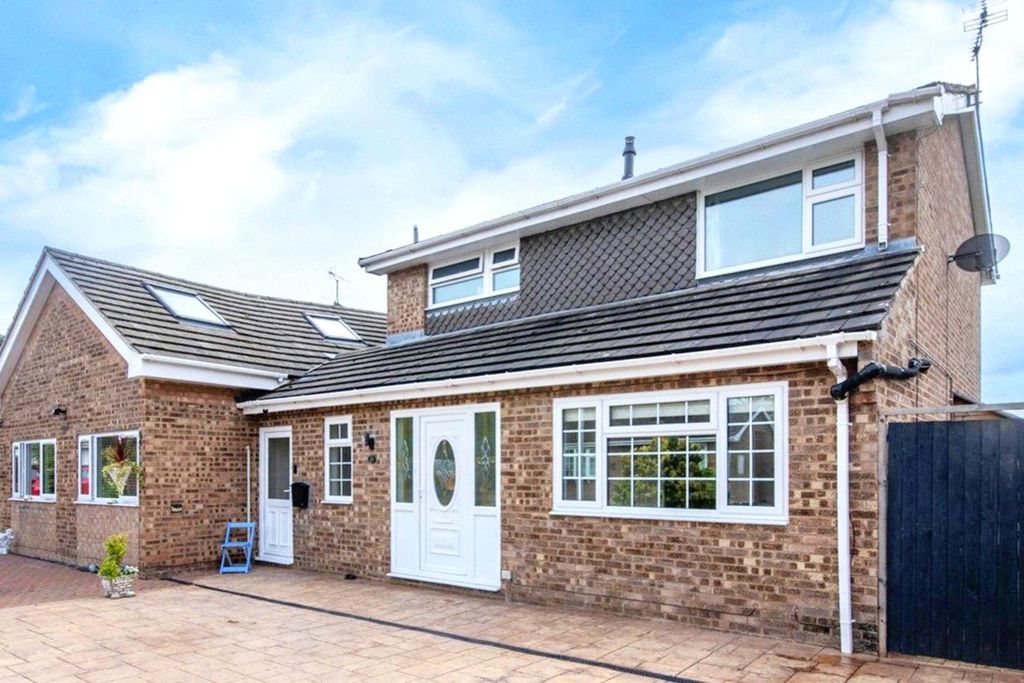 Property photo 1 of 29 Picture No. 37
