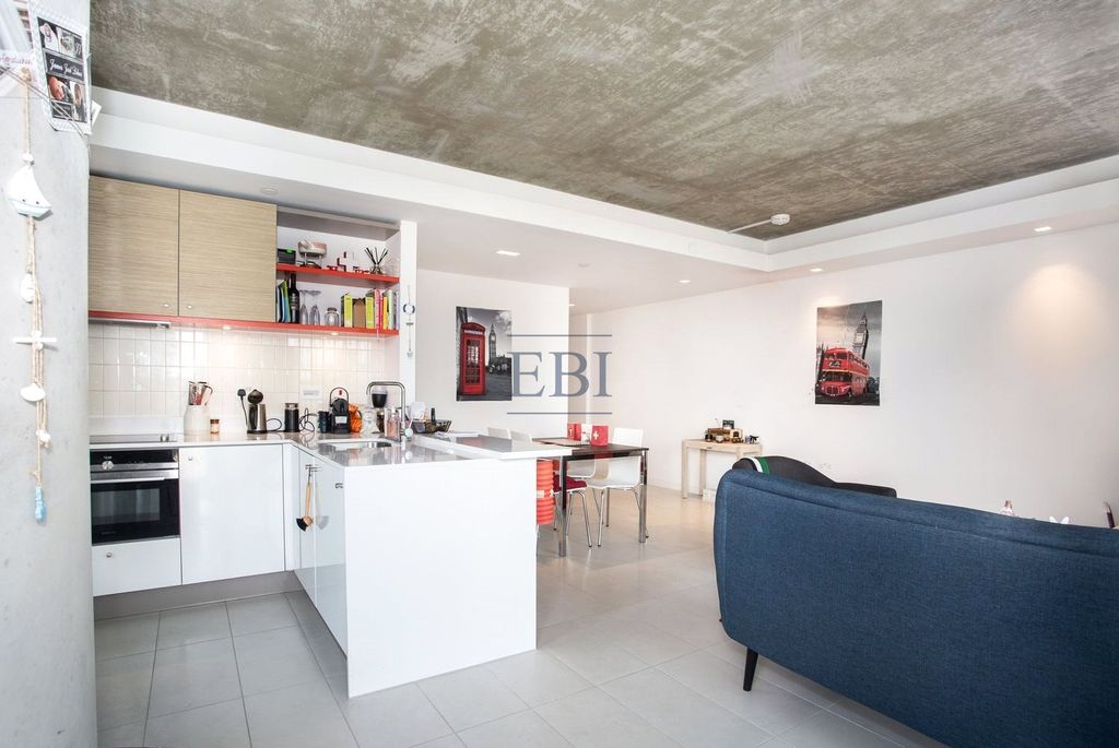 Property photo 2 of 21 Picture No. 37