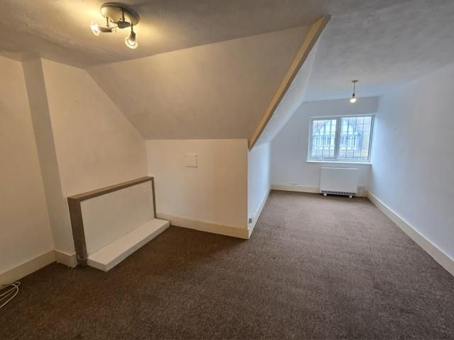 Property photo 2 of 8 Photo 3 - Lounge - Sff, 47B Aldwick Road.Jpg