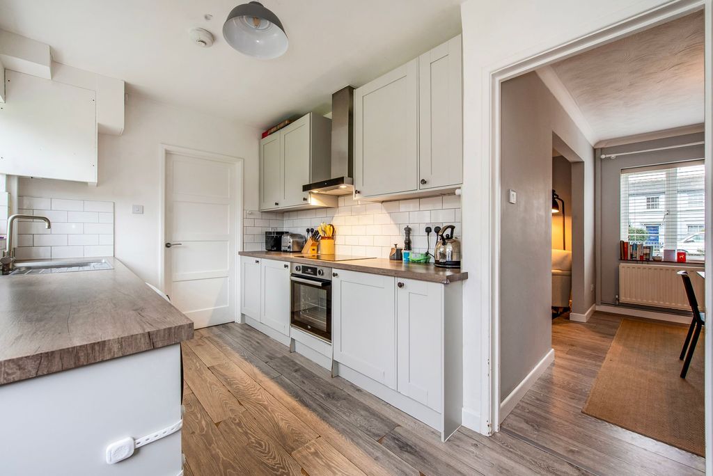 Property photo 3 of 22