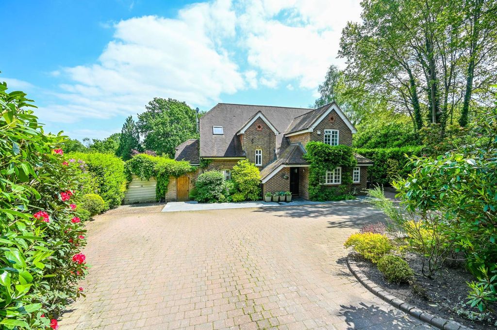 Property photo 1 of 21