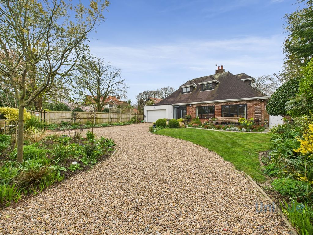 Property photo 1 of 37