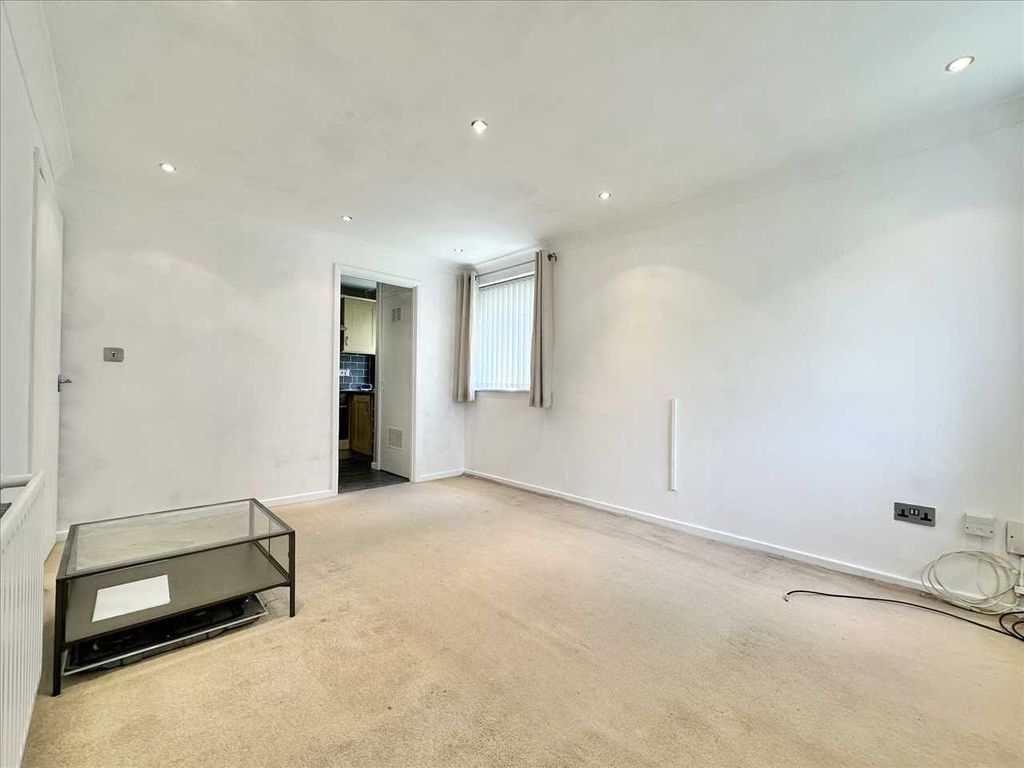 Property photo 3 of 12 Living Room