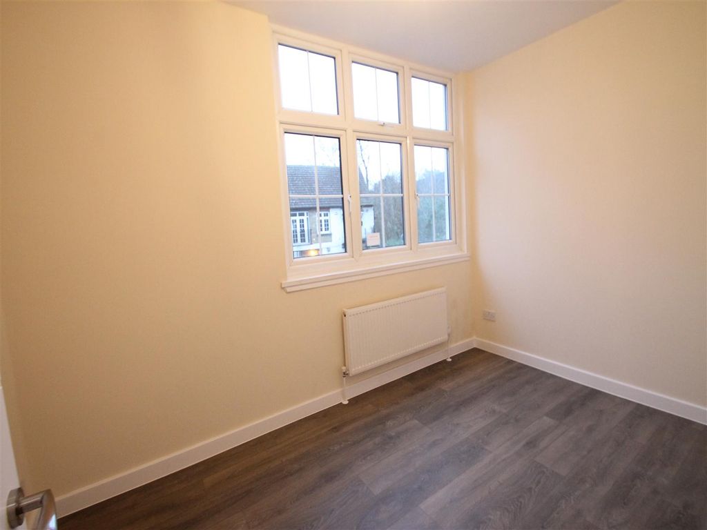 Property photo 2 of 6 Double Bedroom