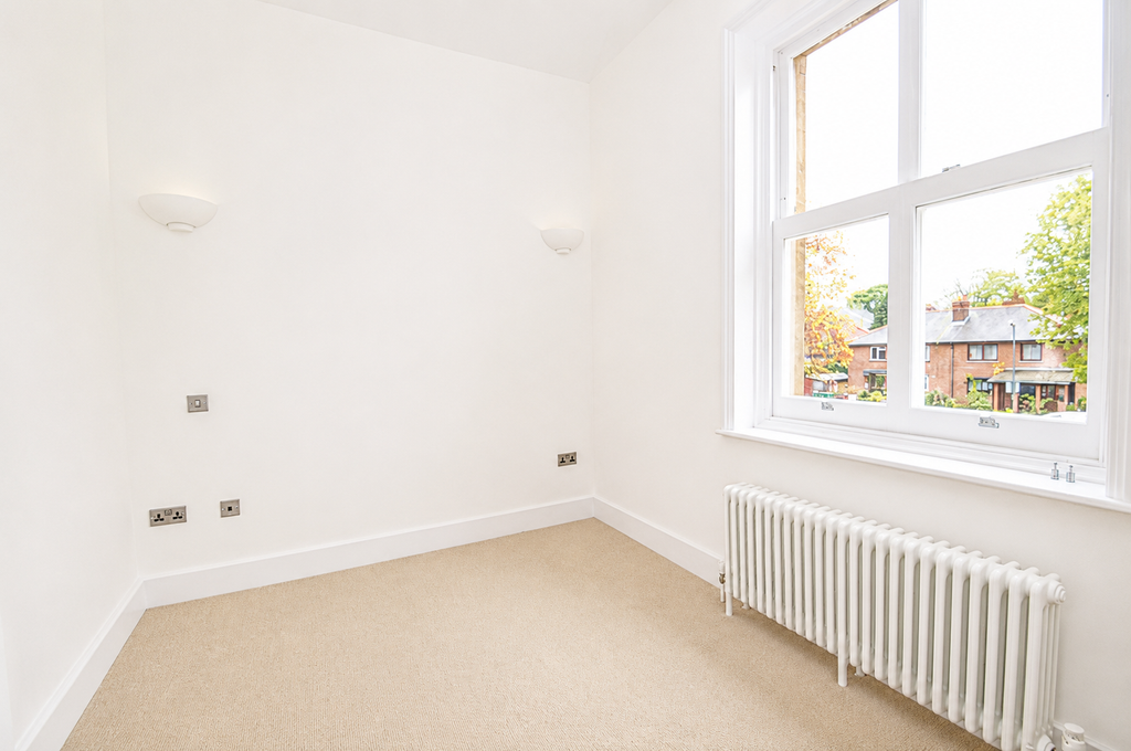 Property photo 3 of 5 06De4c4d-6Bcf-4491-A08F-0c9655c3920c