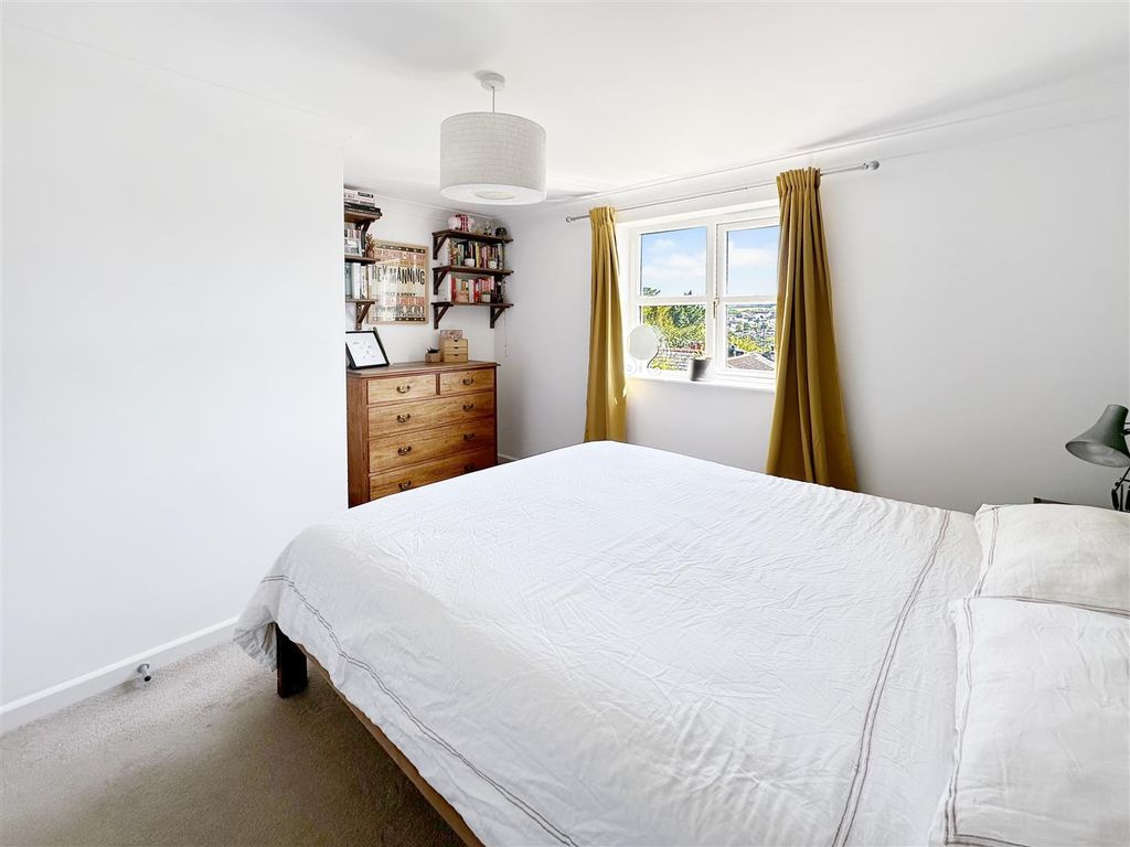 Additional image 5 of 3 bed semi-detached house for saleVinery Meadow, Penryn TR10