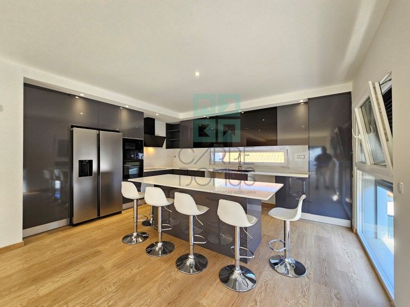 Property photo 3 of 56