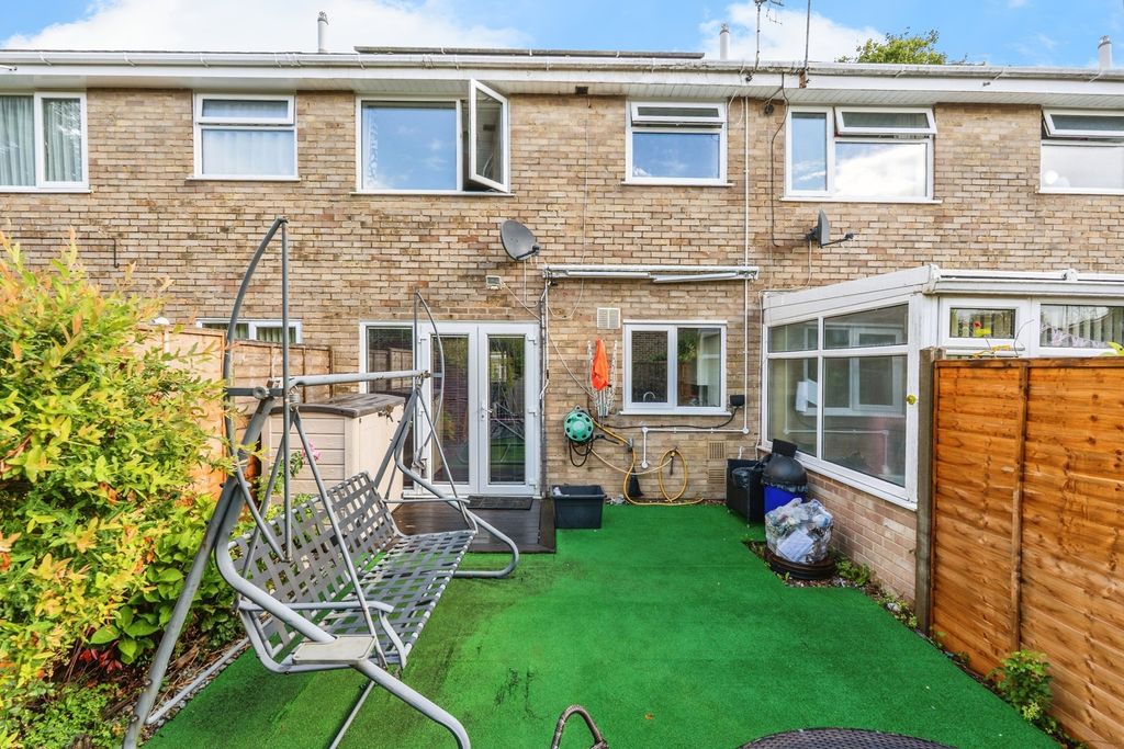 Property photo 3 of 17 Photo