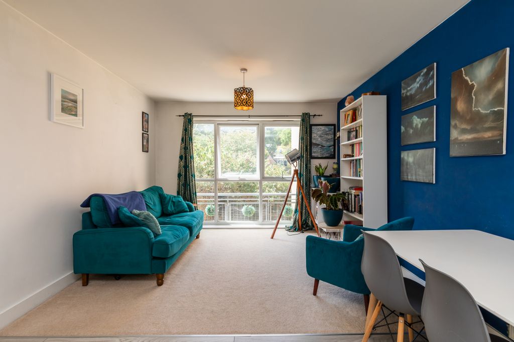 Property photo 2 of 15 Parson Street-6