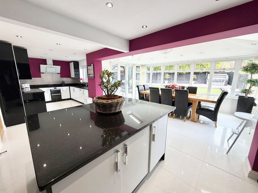 Property photo 2 of 46