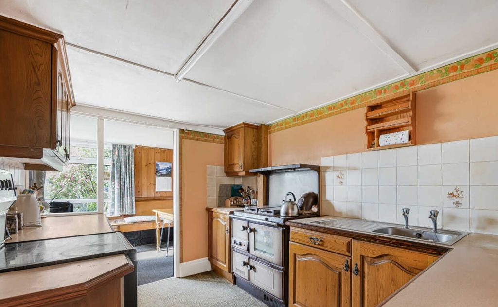 Property photo 2 of 22 30_76707.Jpg