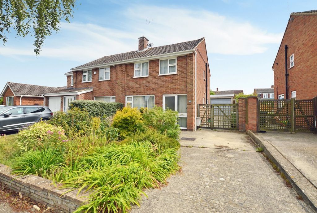 Property photo 1 of 12