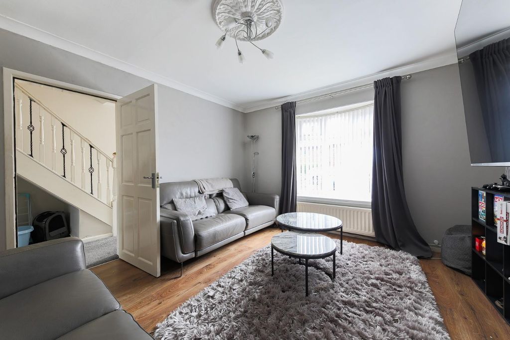 Property photo 3 of 16 Living Room