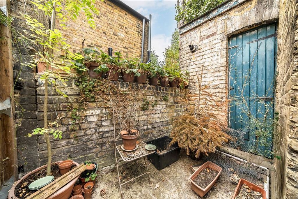 Property photo 3 of 7