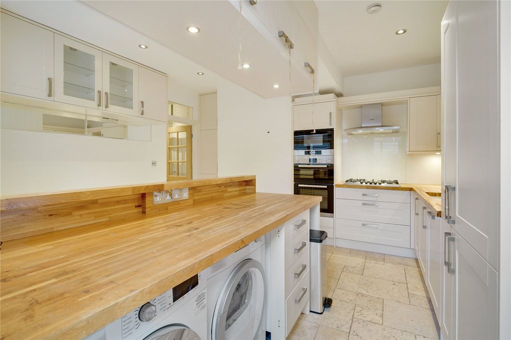 Property photo 3 of 12 Picture No. 17