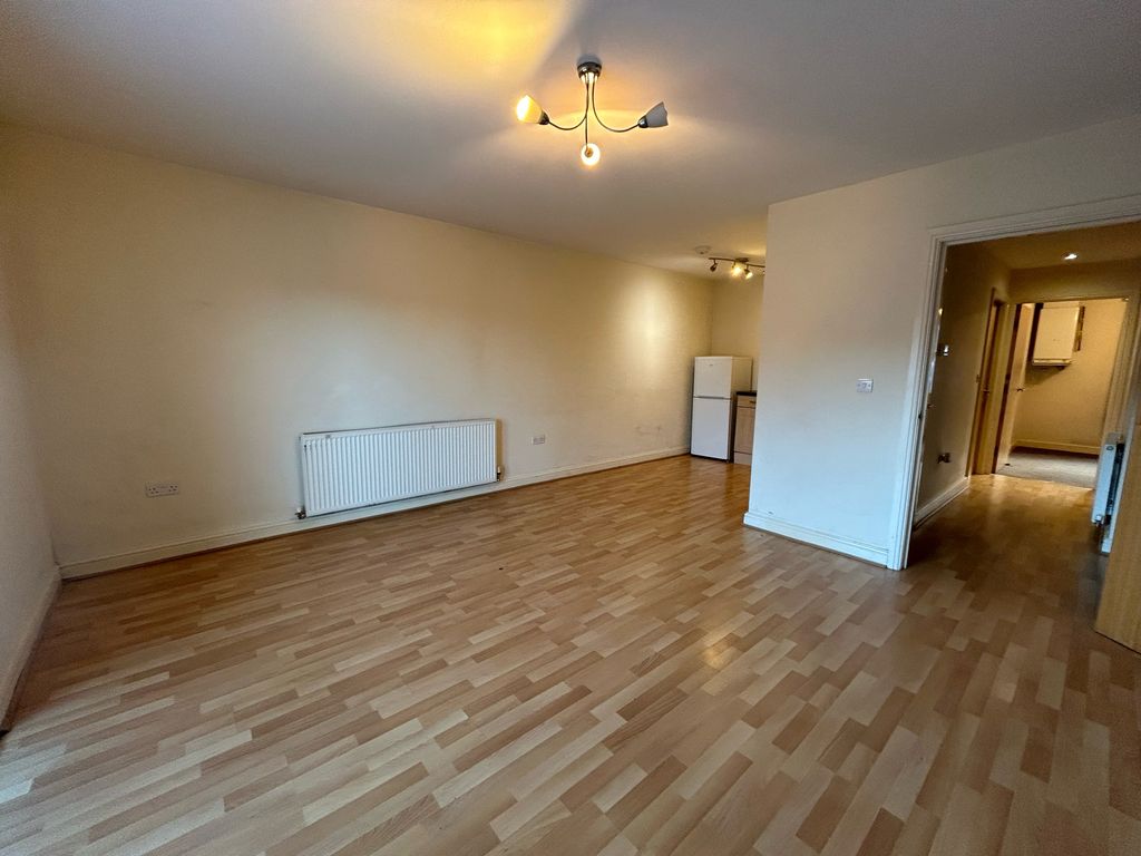 Property photo 3 of 8 Living Area