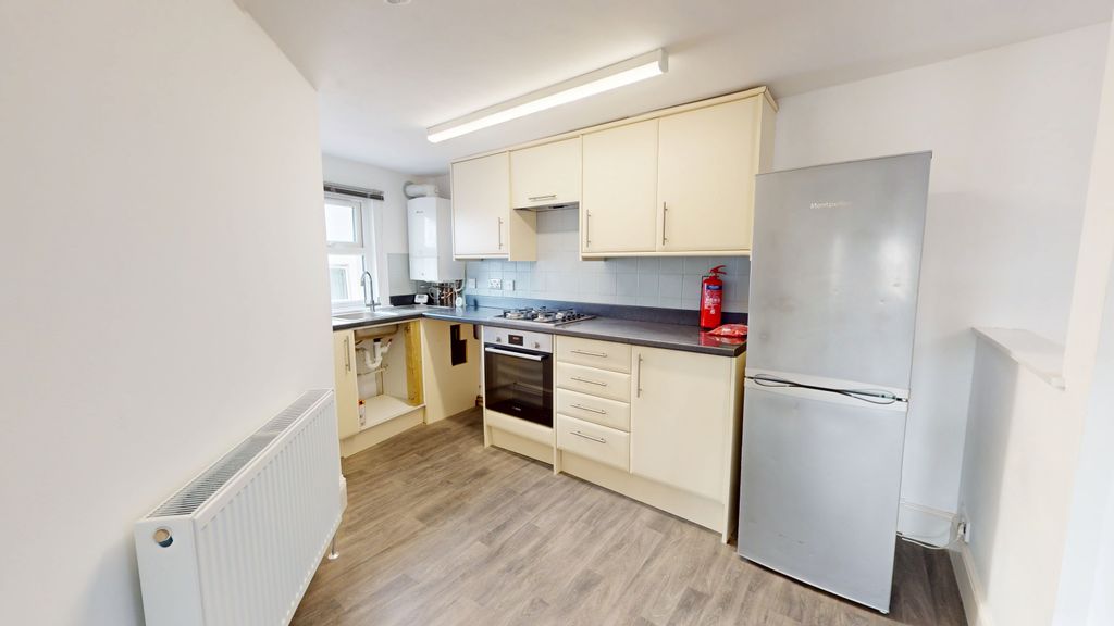 Property photo 3 of 9 06092026_135428