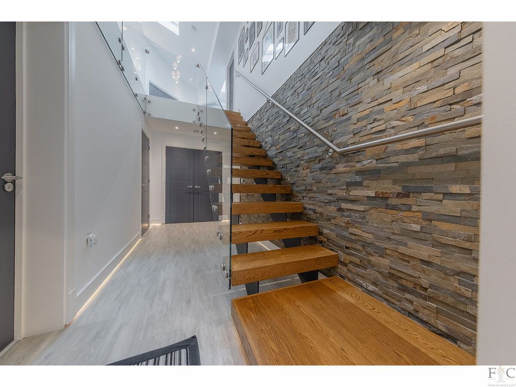 Additional image 25 of 6 bed detached house for saleChestnut Drive Stretton Hall, Great Glen LE2