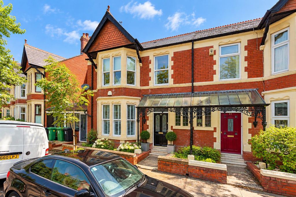 Property photo 1 of 36 27Ae866B-Cb74-44d6-89c2-25Ca3c6F2c8c.Png