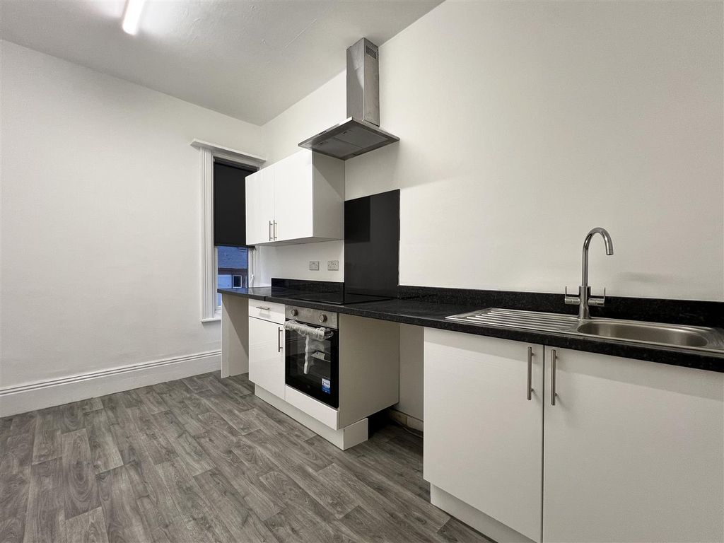 Property photo 2 of 6 9B916198-5881-42Fe-A68A-131B2B53Ec0B.Jpeg
