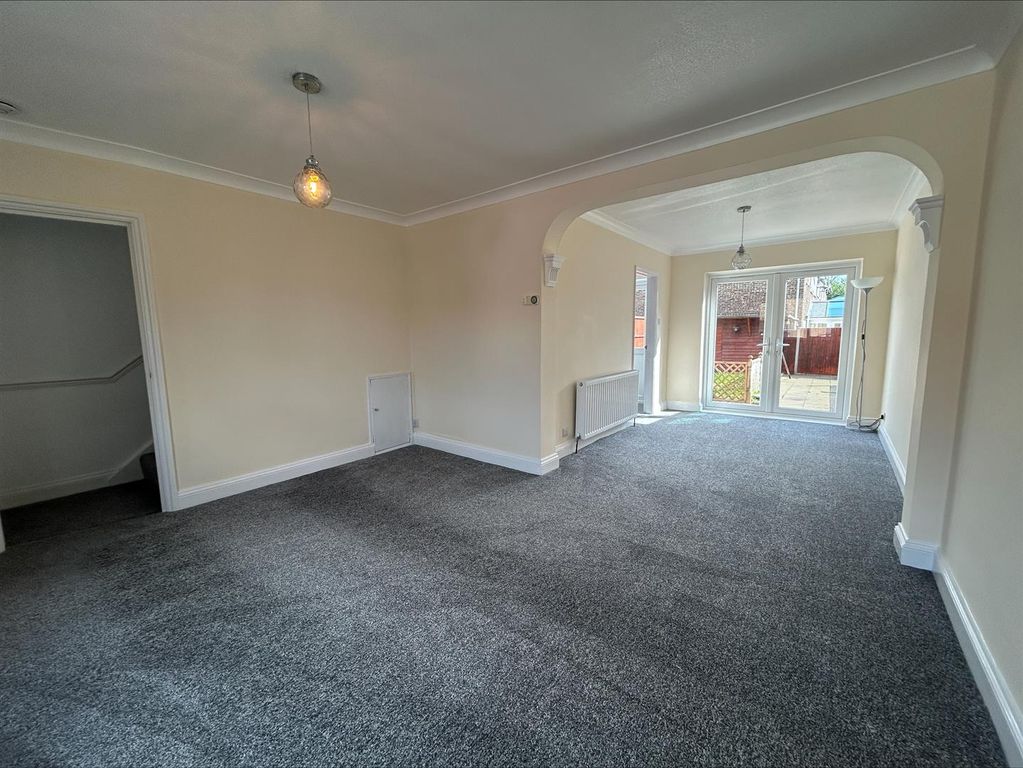 Property photo 2 of 13 Processed-1Bd46B4C-824B-4796-8E81-0038442Bdbe0.Jpe