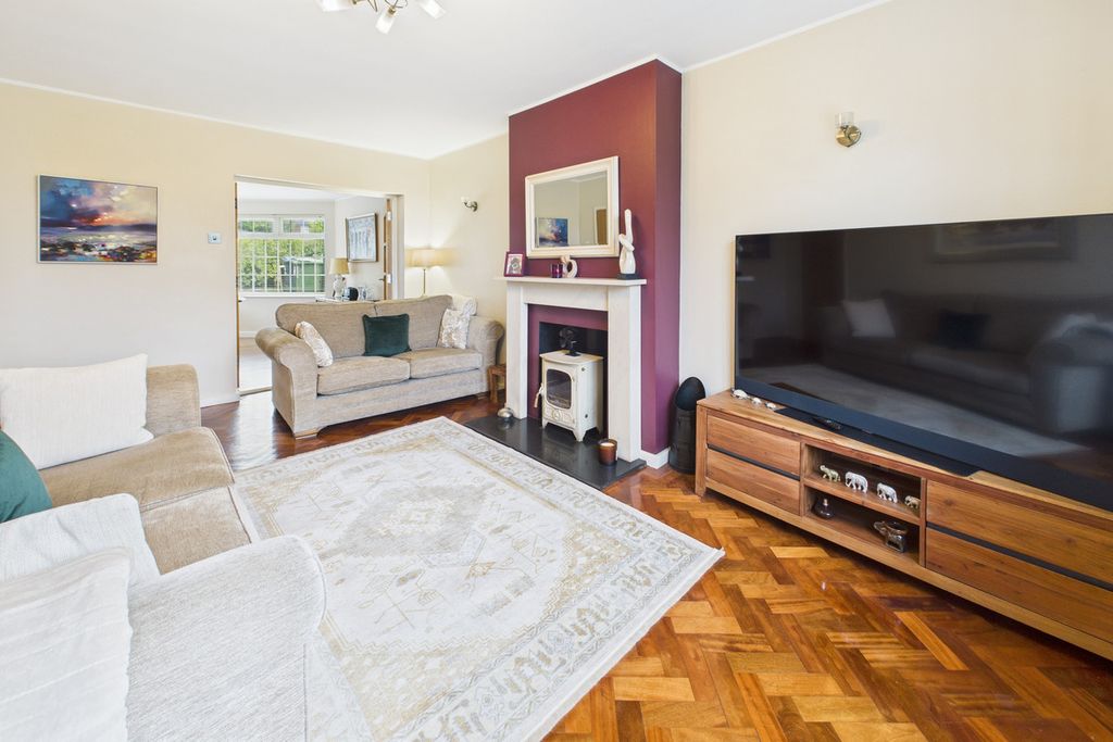 Property photo 3 of 26