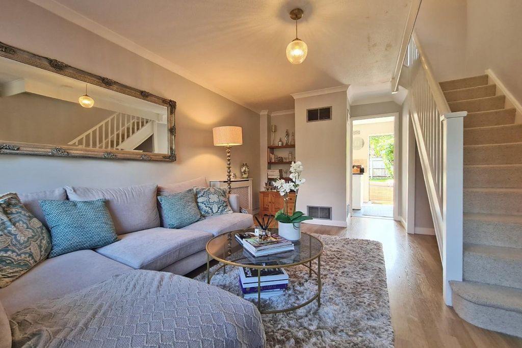 Property photo 3 of 9 2836694